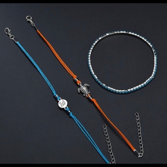 Woman’s 3 piece Anklets/Ankle Bracelets - Picture 3 of 5